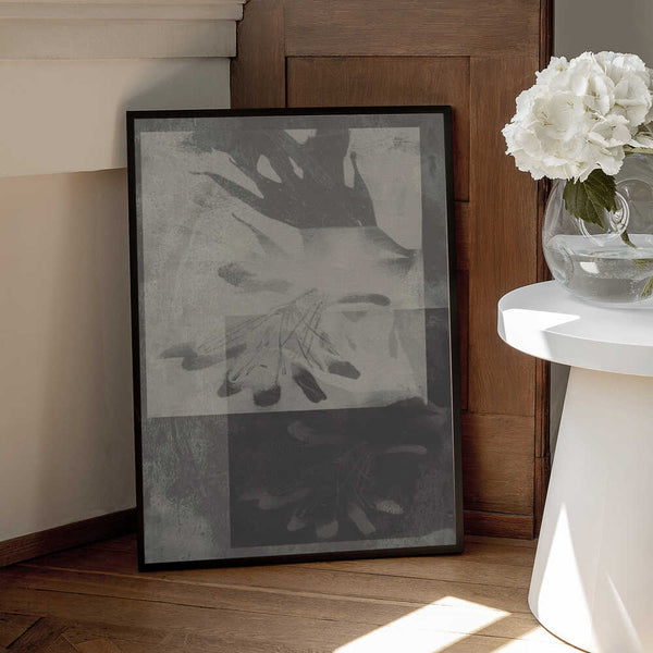 Tablou înramat „Whispering Leaves – Abstract Pattern in Taupe and White” de Dina Dankers