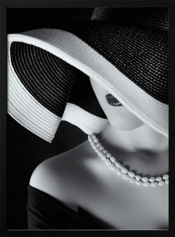 Tablou înramat „Elegance in Shadow” de Ruslan Bolgov