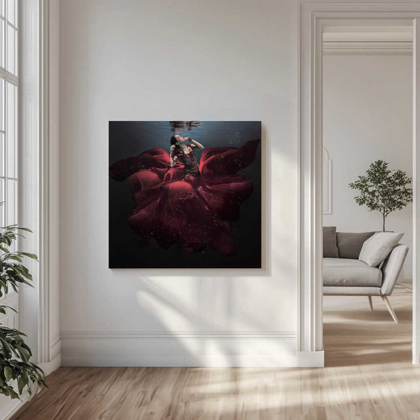 Tablou canvas „The Lady in Red” de Martha Suherman