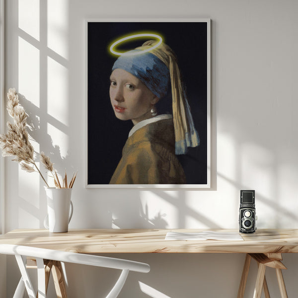 Tablou înramat „Girl With A Halo” de Artelele