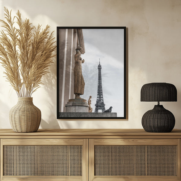 Tablou înramat „Eiffel Tower Paris” de Pictufy Studio III