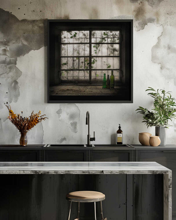 Tablou înramat „Still-Life with glass bottle” de Vito Guarino