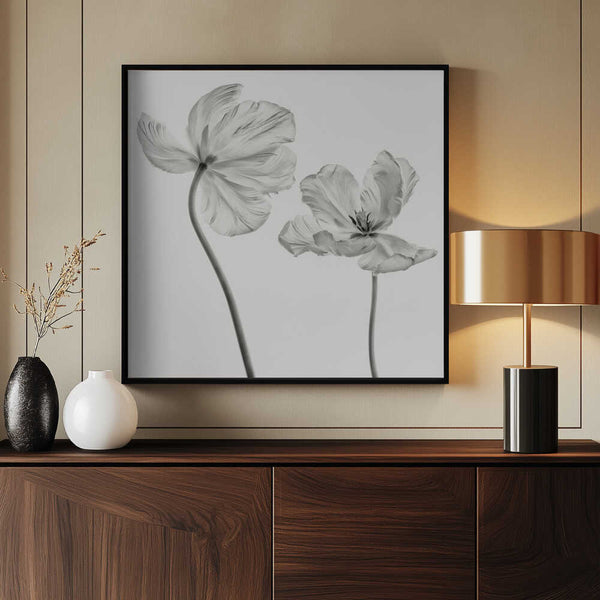 Tablou înramat „Same tulip : front- and backview” de Lotte Grønkjær