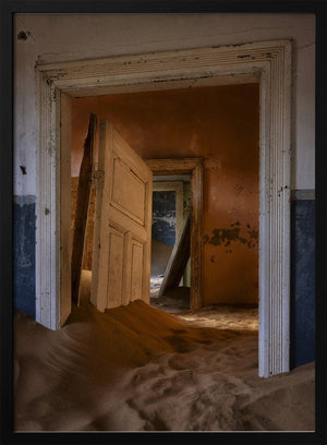 Tablou înramat „Doors To The Past” de Michael Zheng