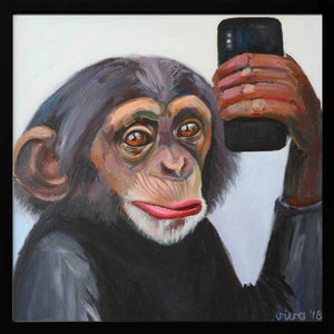 Tablou înramat „Chimp's Selfie Moment” de Violeta Vollmer