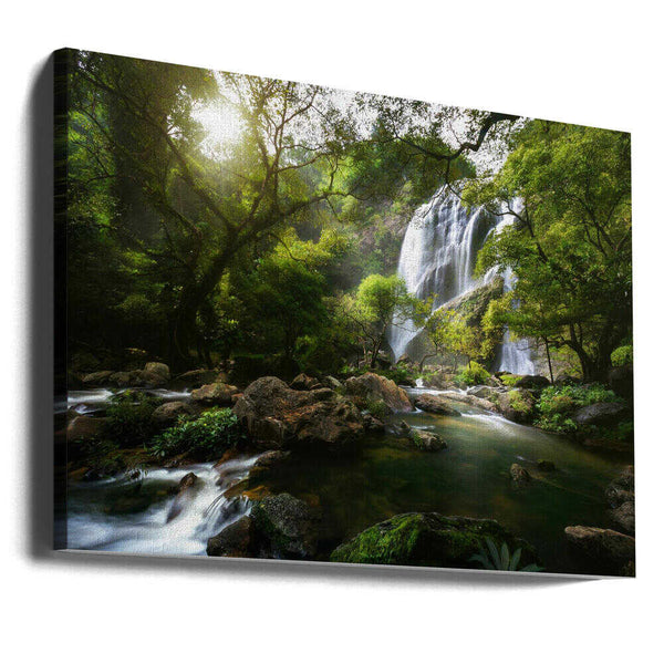 Tablou canvas „Mountain stream” de Woraphon Banchobdi