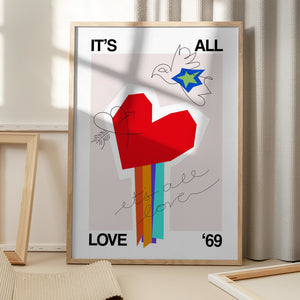 Tablou înramat „It's All Love '69 Heart Greige” de Frances Collett