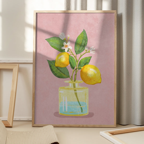 Tablou înramat „Lemon Bunch In Vase” de Raissa Oltmanns