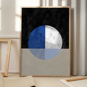 Tablou înramat „Isected Circle with Blue and White Quadrants” de Elena Ristova