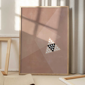 Tablou înramat „Geometric Design With A Central Triangular Pattern” de Elena Ristova