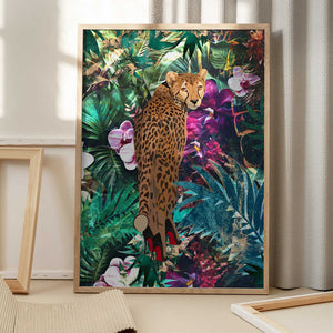 Tablou înramat „Tropical Floral Jungle - Cheetah in heels” de Sarah Manovski
