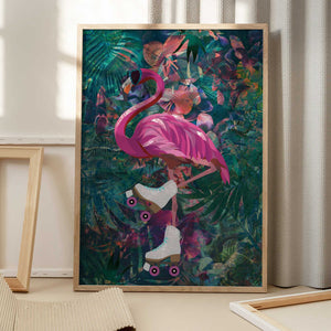 Tablou înramat „Tropical Floral Jungle - FLamingo rollerskating” de Sarah Manovski