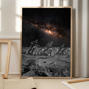 Tablou înramat „Motorcyclists Racing” de Dominik Przerwa