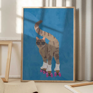 Tablou înramat „CAT ROLLERSKATING” de Sarah Manovski