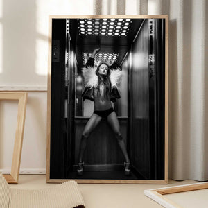 Tablou înramat „Elevator” de Martin Krystynek MQEP