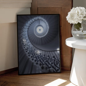 Tablou înramat „Tulip Stairs” de Massimo Cuomo