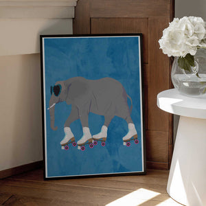 Tablou înramat „Rollerskating elephant” de Sarah Manovski