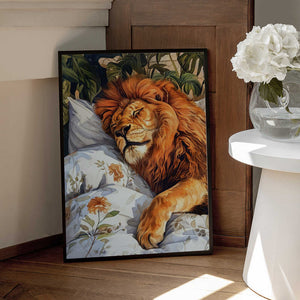 Tablou înramat „Animal Watercolor Art Lion Sleeping” de Justyna Jaszke