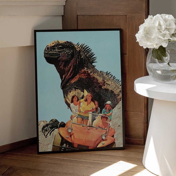 Tablou înramat „Iguana Beach Weekend” de Mikhail Siskoff