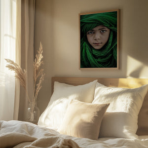 Tablou înramat „Green Boy” de Saeed Dhahi