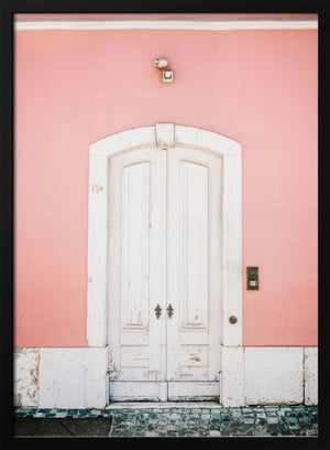 Tablou înramat „The white door Lisbon” de Raisa Zwart