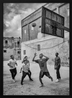 Tablou înramat „Flying Ball” de Andy Bauer