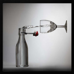 Tablou înramat „Pouring?” de Wieteke de Kogel