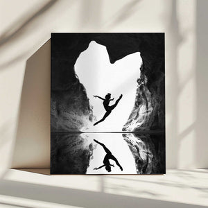 Tablou canvas „A beating heart” de Eyal Amer