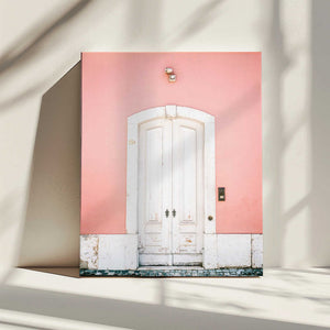 Tablou canvas „The white door Lisbon” de Raisa Zwart
