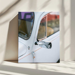 Tablou canvas „Pastel Volskwagen Beetle in the streets of Oaxaca Mexico” de Raisa Zwart