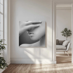Tablou canvas „E” de Widi Hardhanu
