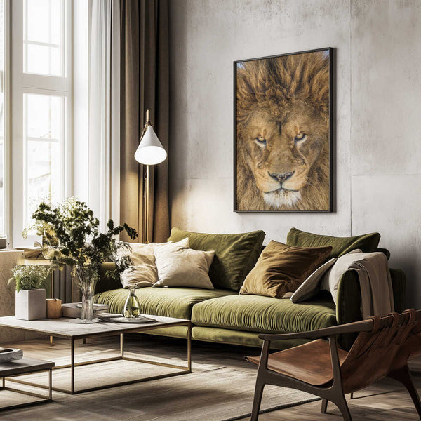 Tablou înramat „Serious Lion” de Mike Centioli