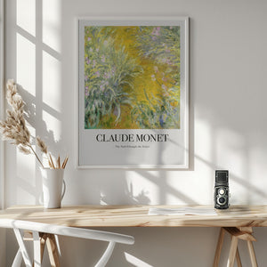 Tablou înramat „The Path Through The Irises” de Claude Monet