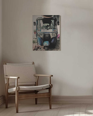 Tablou canvas „Urban Tuk-Tuk Tale” de Shot by Clint
