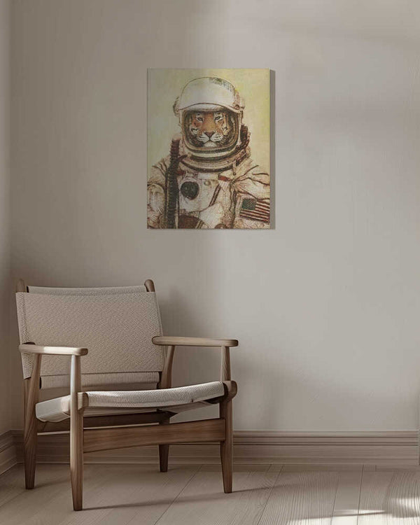 Tablou canvas „Tiger In A Vintage Astronaut Suit” de Mike Koubou