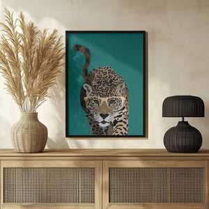 Tablou înramat „Curious green leopard” de Sarah Manovski