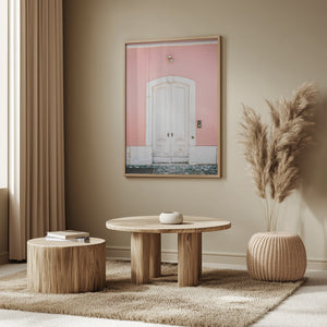 Tablou înramat „The white door Lisbon” de Raisa Zwart