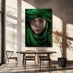 Tablou canvas „Green Boy” de Saeed Dhahi