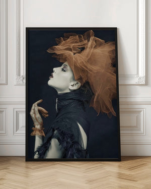 Tablou înramat „Imperious Lady” de Yudhistira Yogasara