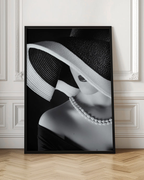 Tablou înramat „Elegance in Shadow” de Ruslan Bolgov