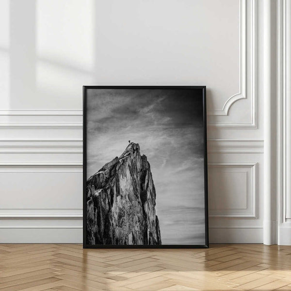 Tablou înramat „Balancing between Earth and Sky” de Thomas Vuillaume