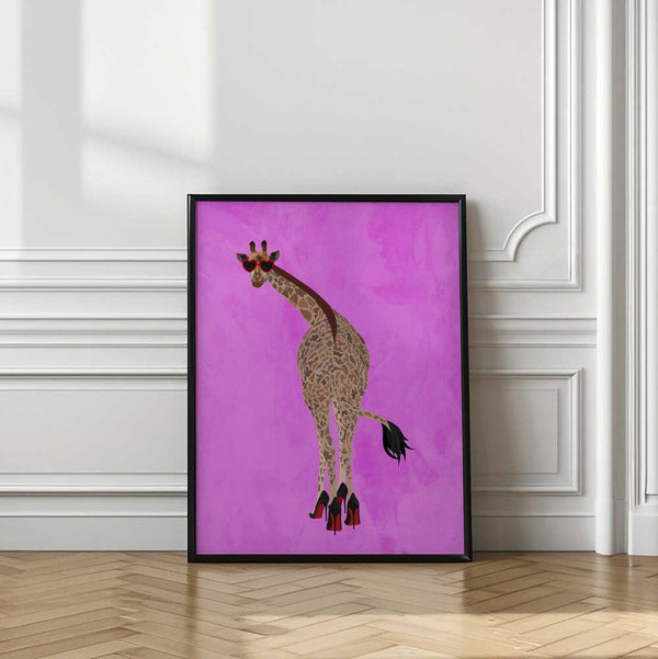 Tablou înramat „Quirky Giraffe wearing shoes” de Sarah Manovski