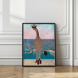 Tablou înramat „Giraffe on holiday” de Sarah Manovski