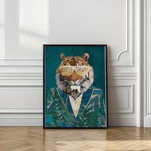 Tablou înramat „Tiger Jungle Jacket 2” de Sarah Manovski