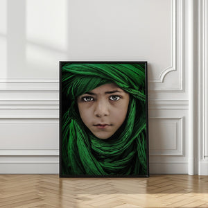 Tablou înramat „Green Boy” de Saeed Dhahi