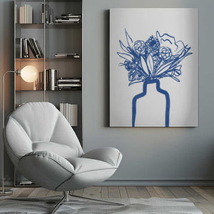 Tablou canvas „Blue Vase Bouquet” de Athene Fritsch