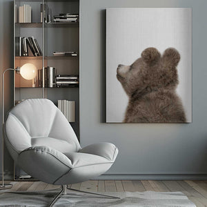 Tablou canvas „Peekaboo Baby Bear Back” de Lola Peacock