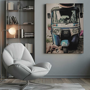 Tablou canvas „Urban Tuk-Tuk Tale” de Shot by Clint
