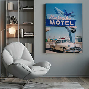 Tablou canvas „Blue Swallow Motel” de Bethany Young