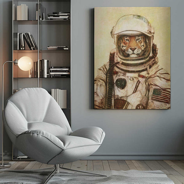 Tablou canvas „Tiger In A Vintage Astronaut Suit” de Mike Koubou